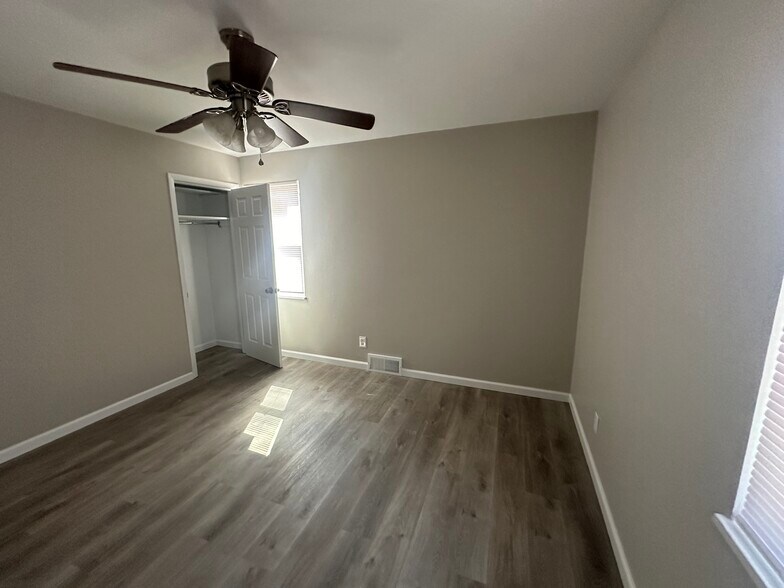 Bedroom #1 - 11376 Manchester Rd