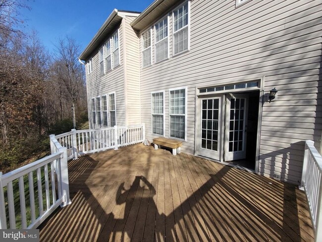 Building Photo - 4008 Spirea Ct