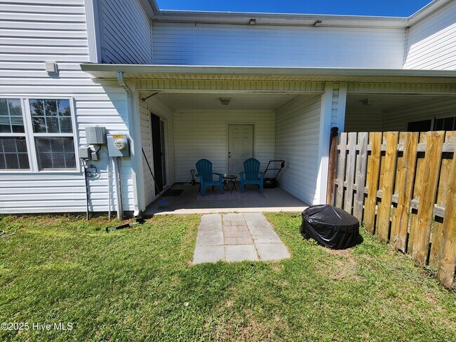 Building Photo - 224 Smallwood Rd