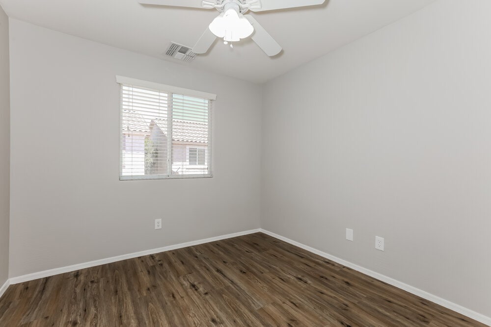 Building Photo - 1644 S Chatsworth