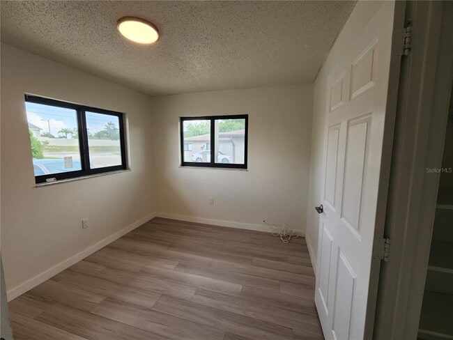 Building Photo - 1234 Triangle Dr