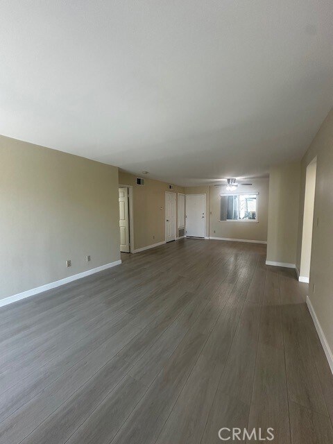 Building Photo - 1247 Stoner Ave