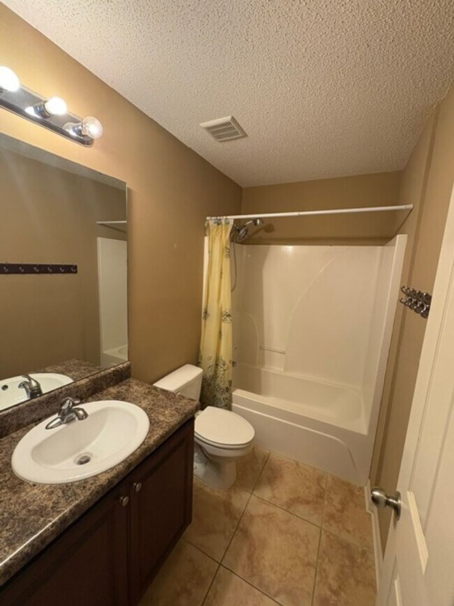 Building Photo - 311 Dahlquist Dr