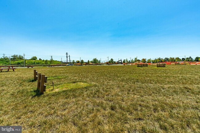 Building Photo - 2705 Evansgreen Dr