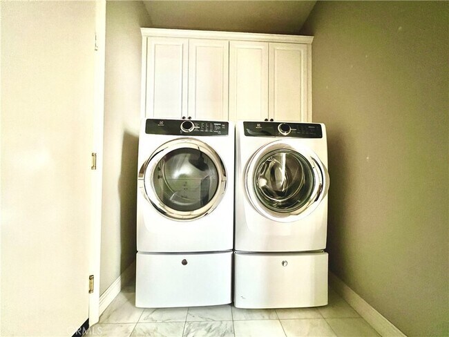 Building Photo - 101 Fixie