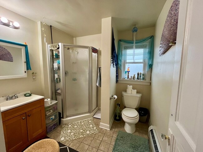 Building Photo - 3956-3958 N Murray