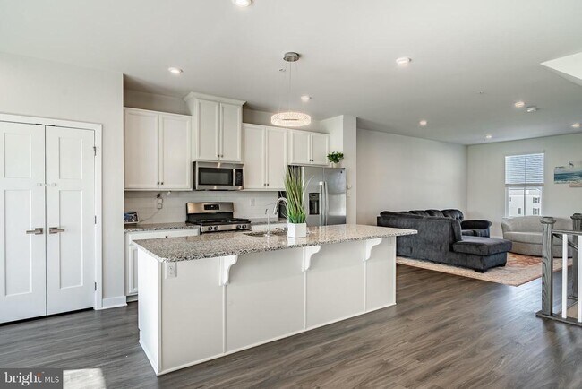 Building Photo - 74 Glory Maple Ln