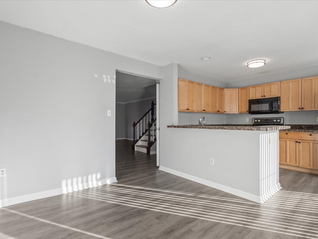 Building Photo - 11553 Hill Meade Ln