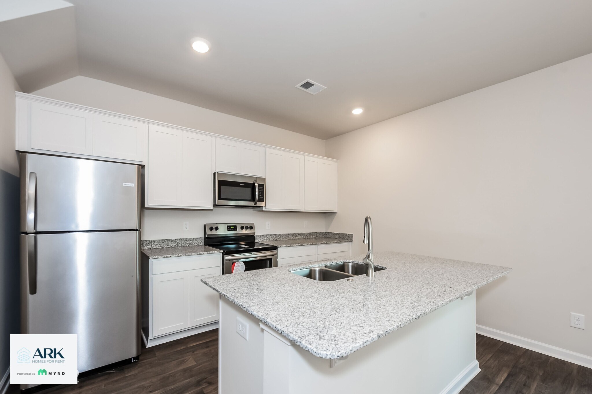 Building Photo - 619 Green Wigeon Rd