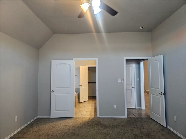 Building Photo - 23826 Via Viale Dr