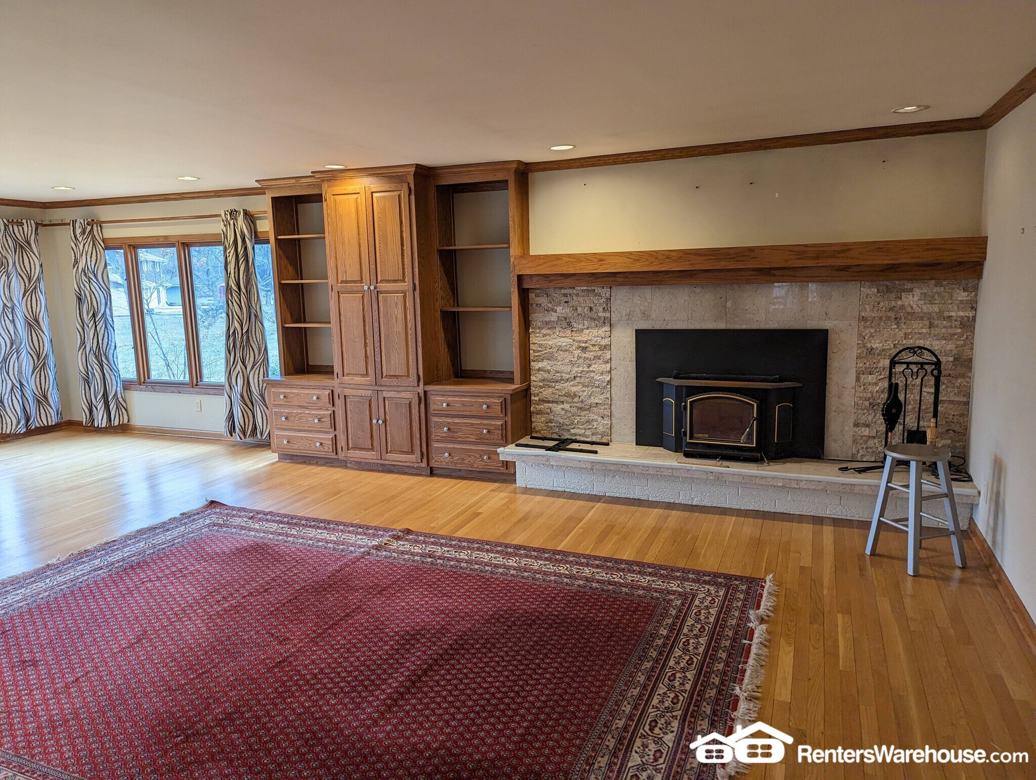Building Photo - 8861 Greenhill Ln