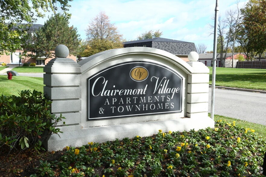 Clairemont Village Apartments and Townhomes 2920 N Wexford Dr Saginaw