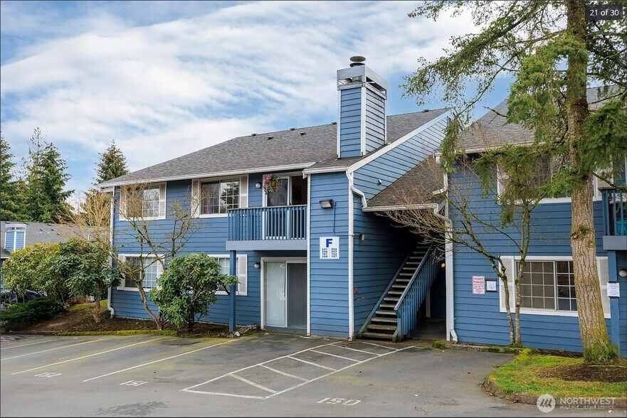 Building Photo - 16817 Larch Way