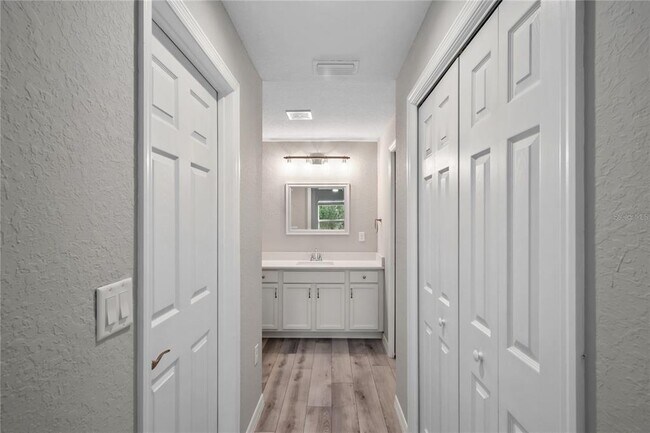 Building Photo - 7052 SW 179th Ct Rd