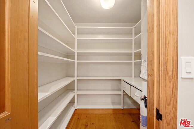 Building Photo - 7972 Mulholland Dr