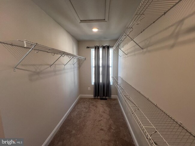 Building Photo - 23788 Myrtle Glen Way