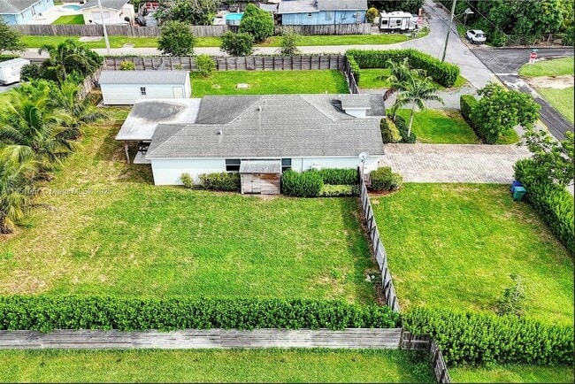 Building Photo - 30600 SW 193rd Ave