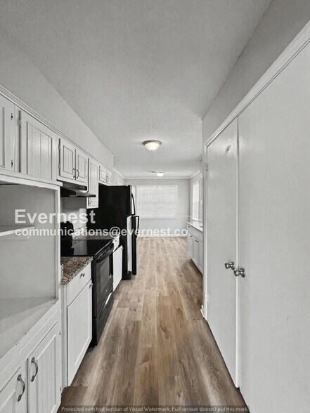 Building Photo - 848 Rasco Rd W