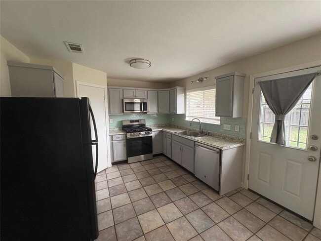 Building Photo - 3800 Tattershall Ln