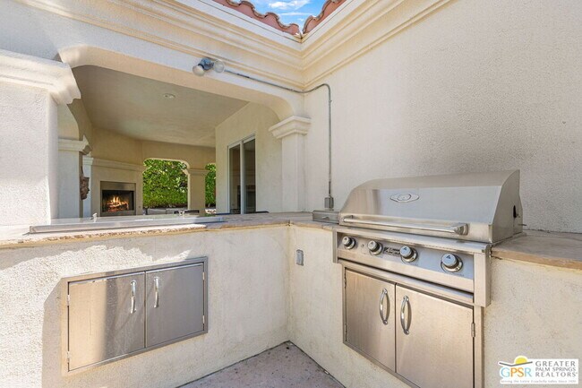 Building Photo - 1420 Lorena Way