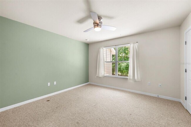 Building Photo - 4605 SW 48th Dr
