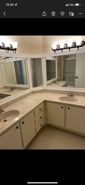 Building Photo - 2448 NW 49th Ter