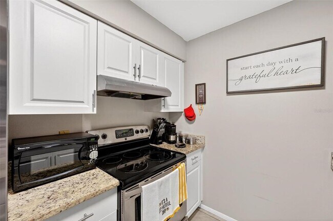 Building Photo - 1300 Woodman Way