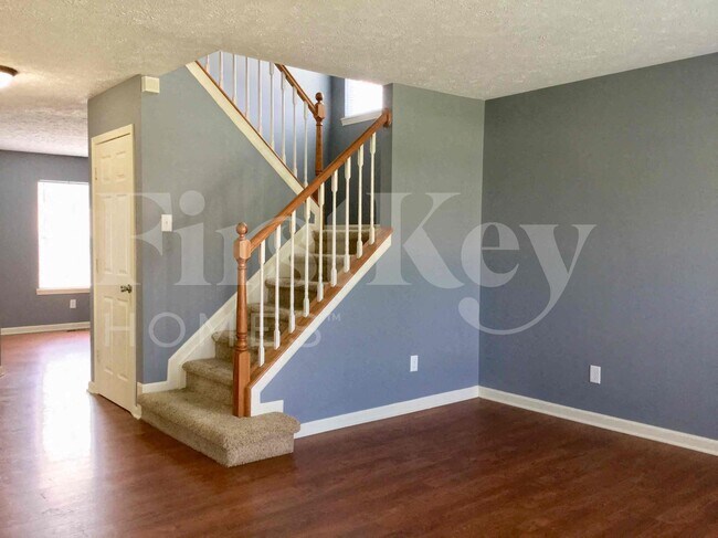 Building Photo - 10703 Regis Ct