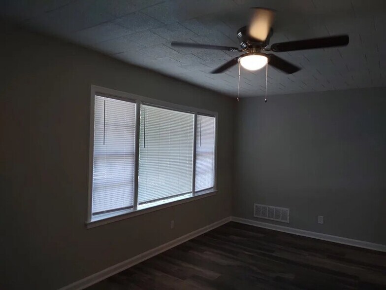 Building Photo - 3465 Matilda Ln