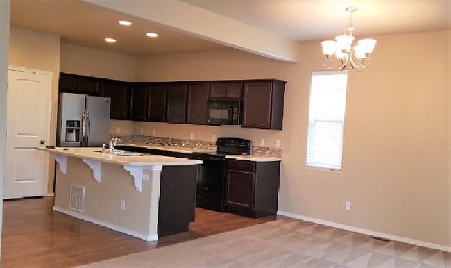 Building Photo - Spacious 3-Bedroom Home – Stunning Views &...