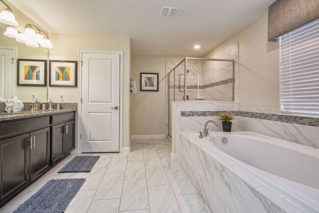 Building Photo - 9160 Scramble Dr