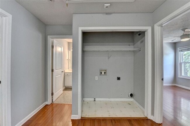 Building Photo - 702 Ashley Glen Ln