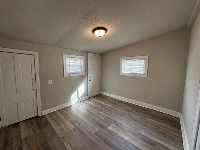 Building Photo - 1732 Ferry Ave