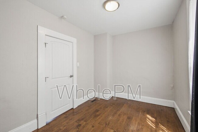 Building Photo - 3454 Lafayette St