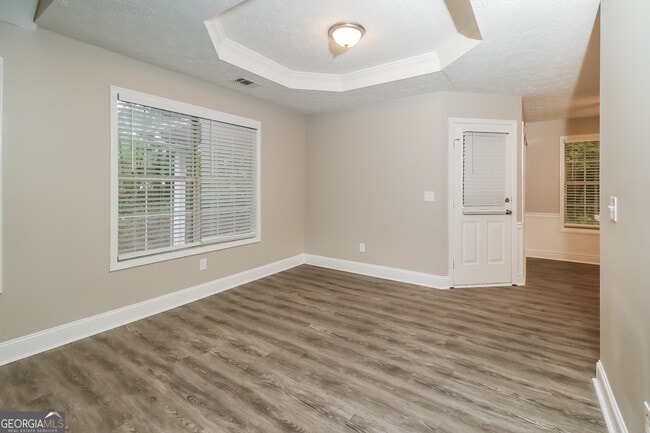 Building Photo - 75 Ashton Pl