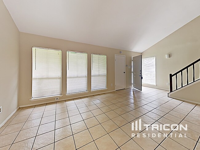 Building Photo - 16506 Quail Dale Dr