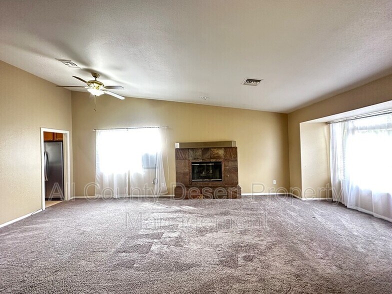 Building Photo - 66613 San Diego Dr