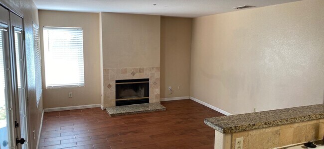 Building Photo - Stunning Moreno Valley Home!