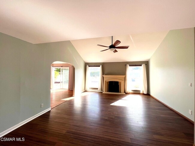 Building Photo - 3271 Rosehill Cir