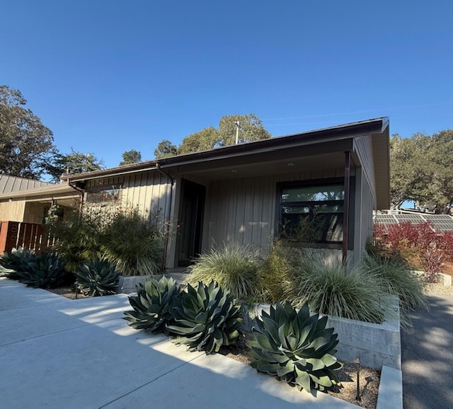 Building Photo - 86 Mt Madonna Rd