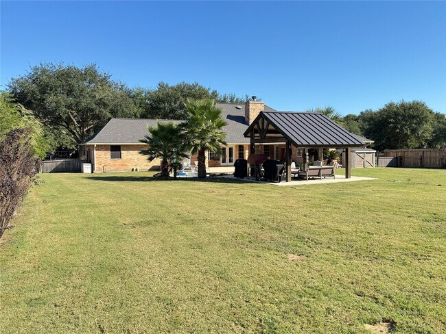 Building Photo - 16003 Escher Rd