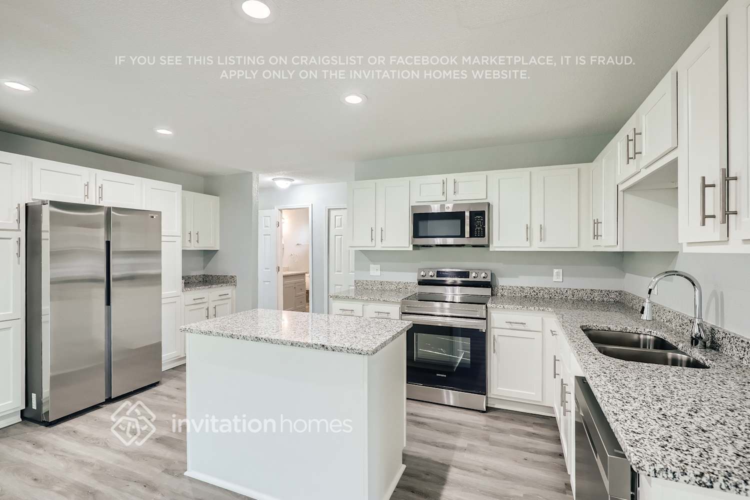 Building Photo - 8146 Chaucer Ct