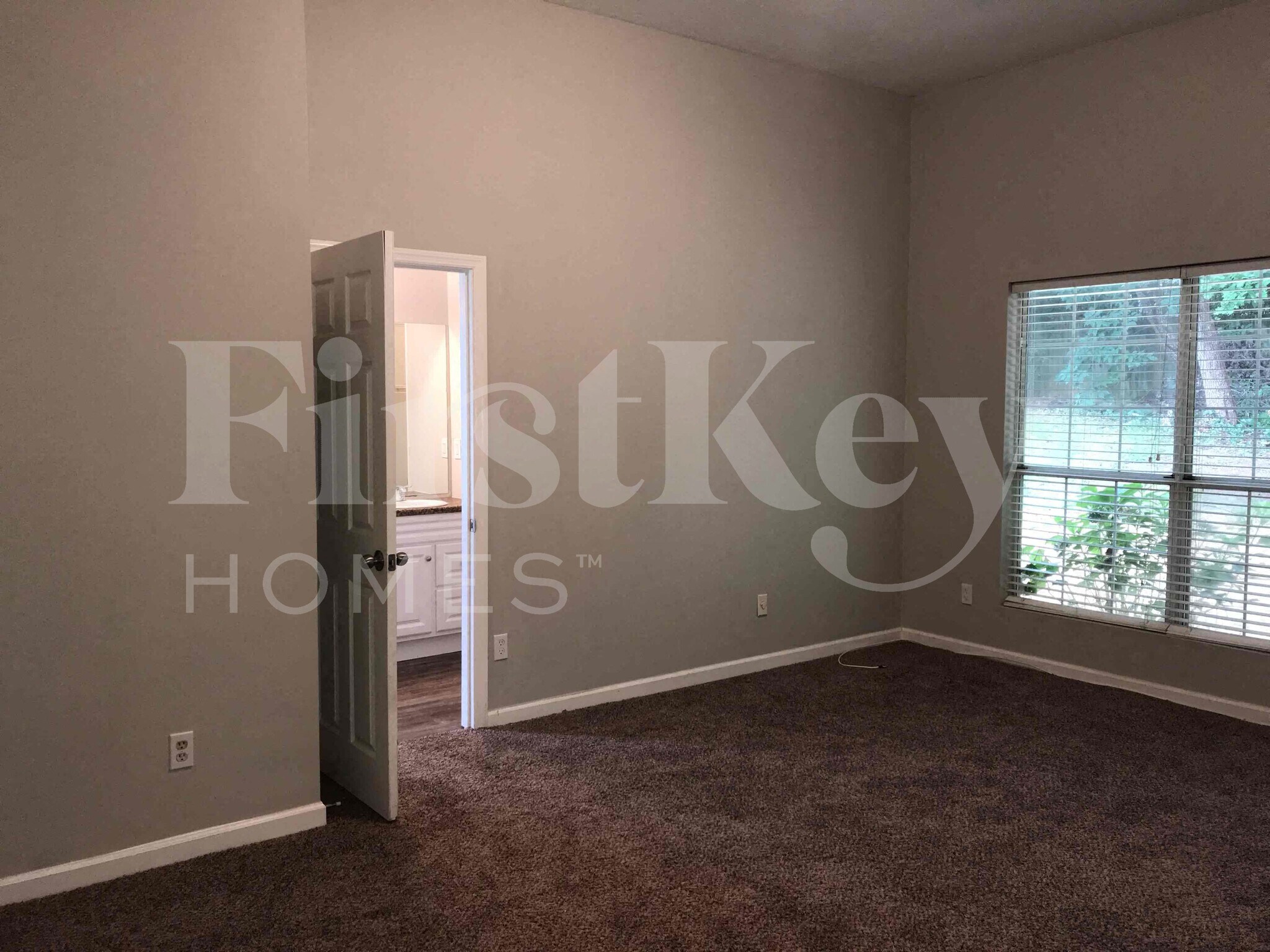 Building Photo - 5145 N Bridges Dr