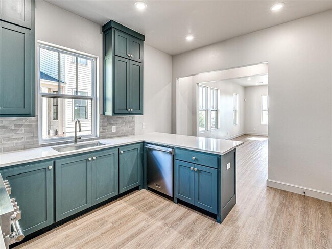 Building Photo - 29596 Memory Ln