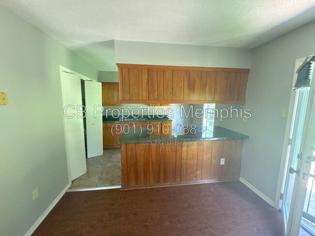 Building Photo - 6300 Brockman Dr