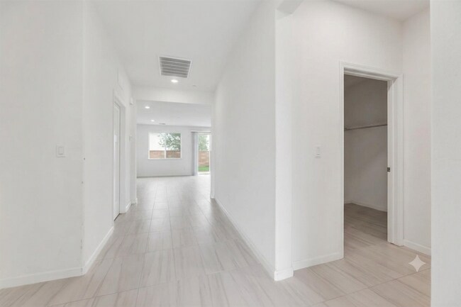 Building Photo - 5029 Copper Sunset Way