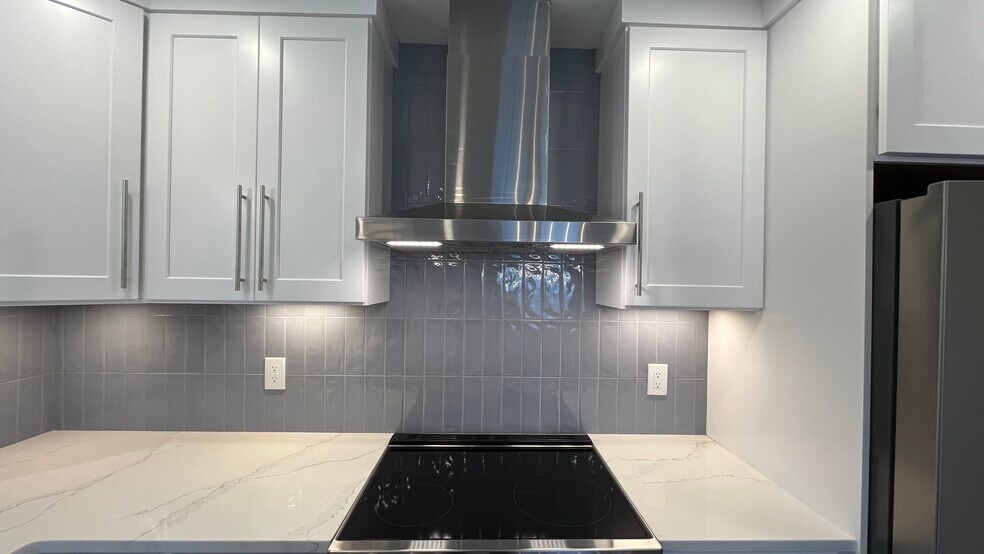 Building Photo - 34 Keith St