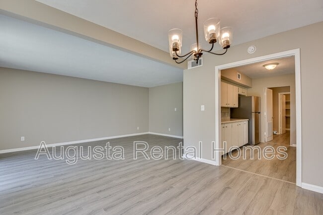 Building Photo - 1674 Goshen Rd