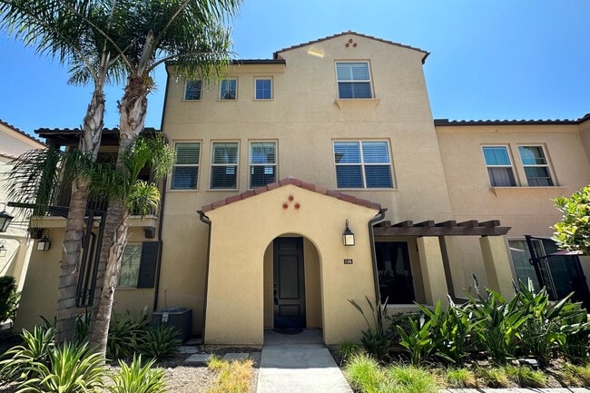 Primary Photo - Stunning Portola Springs 3 Bed 3 Bath Condo