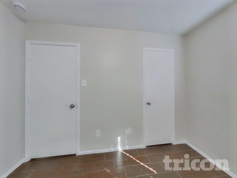 Building Photo - 7214 Winter Song Dr